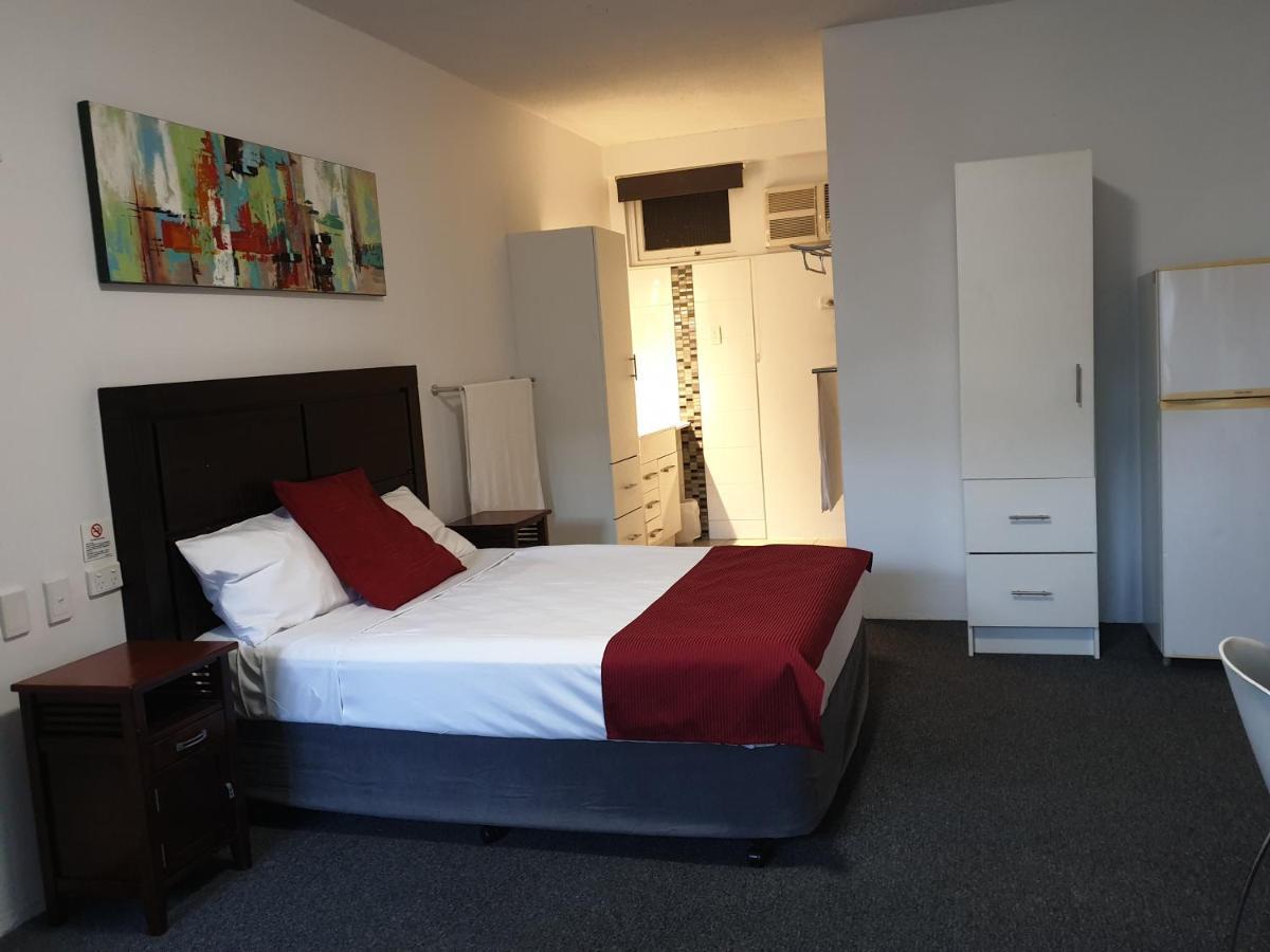 Southern Cross Motel Brisbane Bagian luar foto